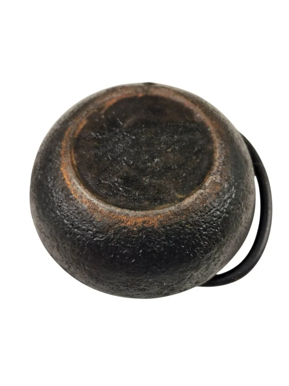 Small Black Cast Iron Teapot w/ Infuser – Textured Japanese‑Style Design